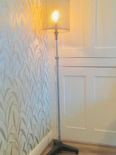 Microphone stand lamp
